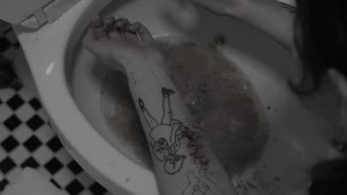 Scarlet Piss Princess Bild 5