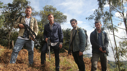 When Heroes Fly Bild 4