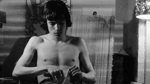 Passing Strangers Bild 4