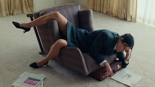 Seeking Comfort In An Uncomfortable Chair Bild 1