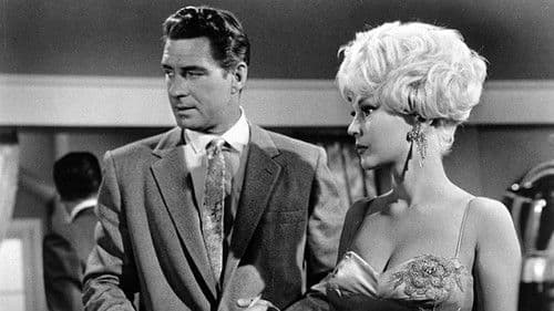 Three Blondes In His Life Bild 2