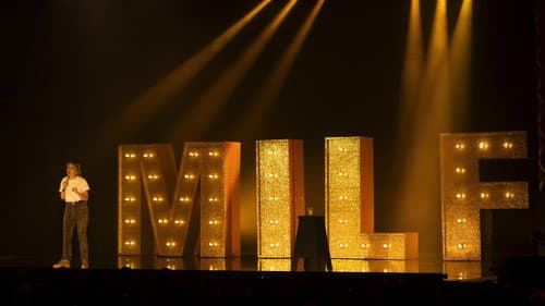 Rosalie Vaillancourt - MILF Bild 1