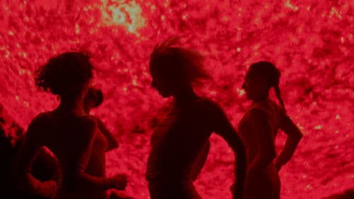 Ema - Sie spielt mit dem Feuer Bild 8