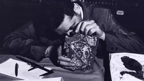 The Antikythera Mechanism: Decoding an Ancient Greek Mystery Bild 1