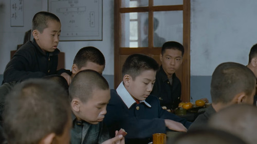 우리들의 일그러진 영웅 Bild 1