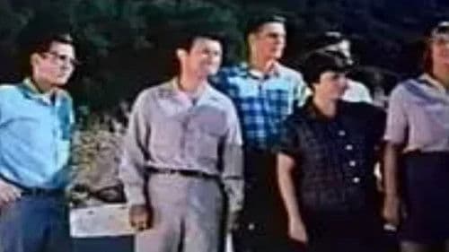 Teenagers Battle the Thing Bild 5