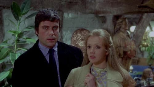 Take a Girl Like You Bild 1