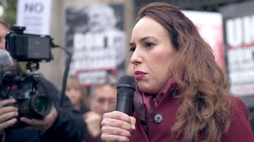 The Trust Fall: Julian Assange Bild 2