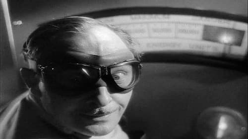 Monstermann verbreitet Schrecken Bild 7