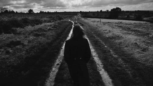 Man On The Borderland Bild 1