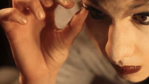 Drag Becomes Him Bild 5