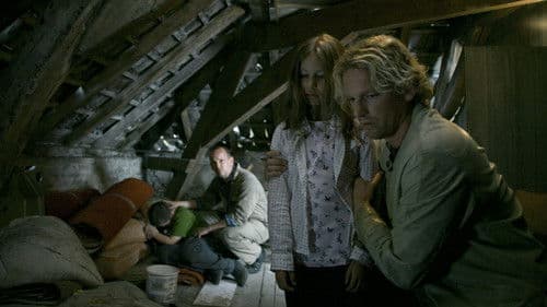 Two Eyes Staring Bild 4