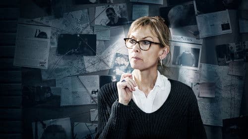 Murder, Mystery and My Family Bild 6