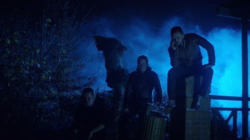 Among the Shadows Bild 3