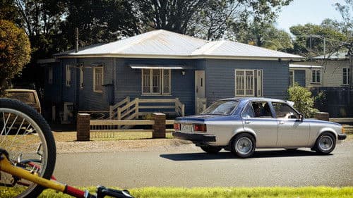 Boy Swallows Universe Bild 4