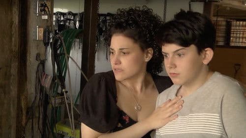 Soldier in the Barn Bild 1