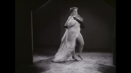 Paris Topless Bild 1