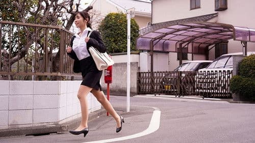 Jカップと噂の胸を弾ませ、遅刻ギリギリに出勤する人妻社員を始業直前までイカせ続ける汗だく性交 上羽絢 Bild 2