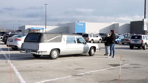 The Real Gail Lewis: More Than a Meme Bild 2