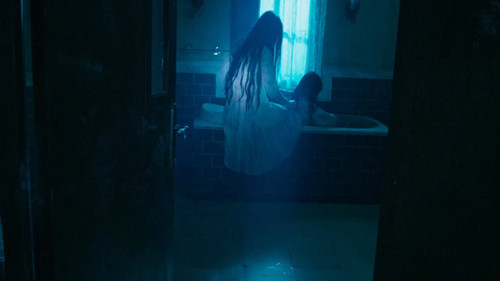 Panggonan Wingit 2: "Miss K" Bild 5