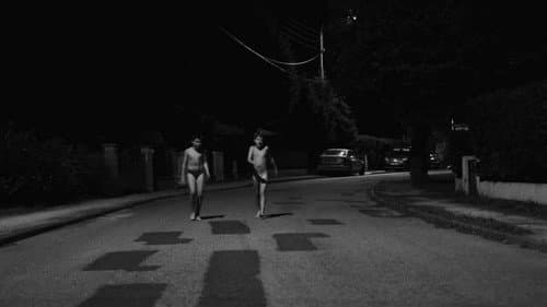 Nus dans les rues la nuit Bild 2