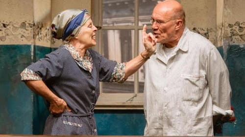 Ohnsorg Theater - Tratsch im Treppenhaus Bild 1