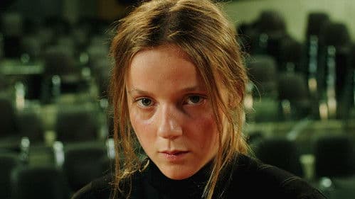 Sarah spielt einen Werwolf Bild 4