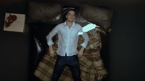 Beautiful Corruption Bild 1