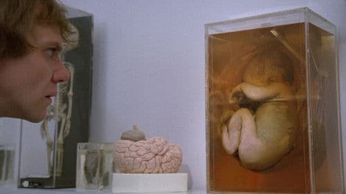 Britannia Hospital Bild 3