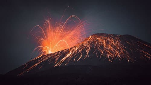 Les volcans tueurs : le pays aux 127 volcans Bild 1