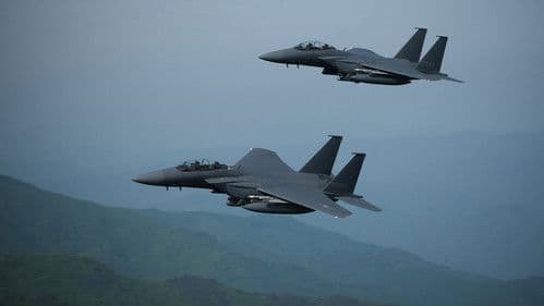 Into the Sun - Kampf über den Wolken Bild 1