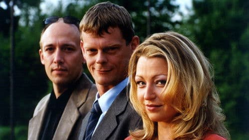 Agentura Puzzle Bild 1