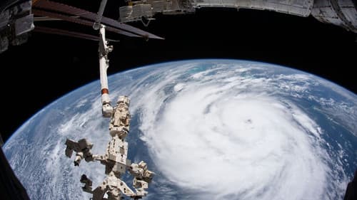 Hurricanes From Above Bild 1