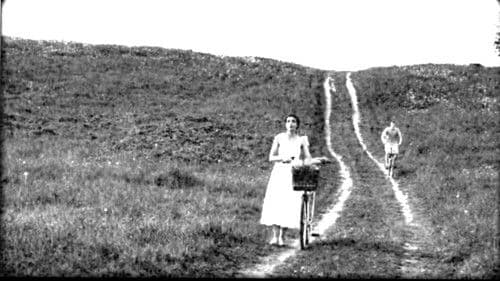 Slow Dancing on the Red Floor Bild 7