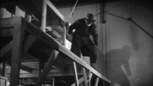 The Shadow Returns Bild 2