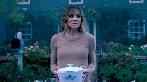 The Woman in the House Across the Street from the Girl in the Window Bild 3