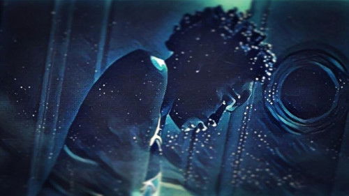 Water in a Broken Glass Bild 1