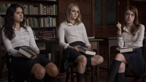 Down a Dark Hall Bild 4